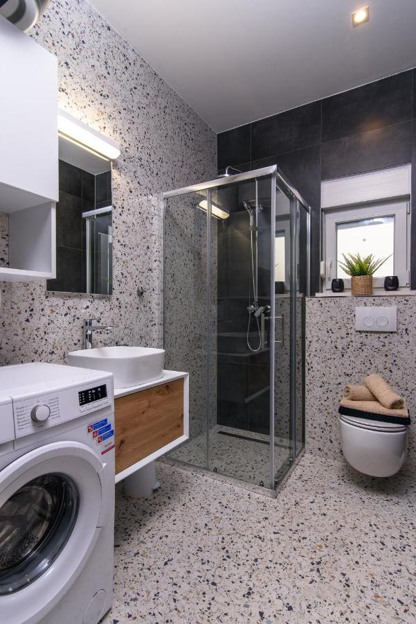 Batinic Apartments Kastela Luaran gambar